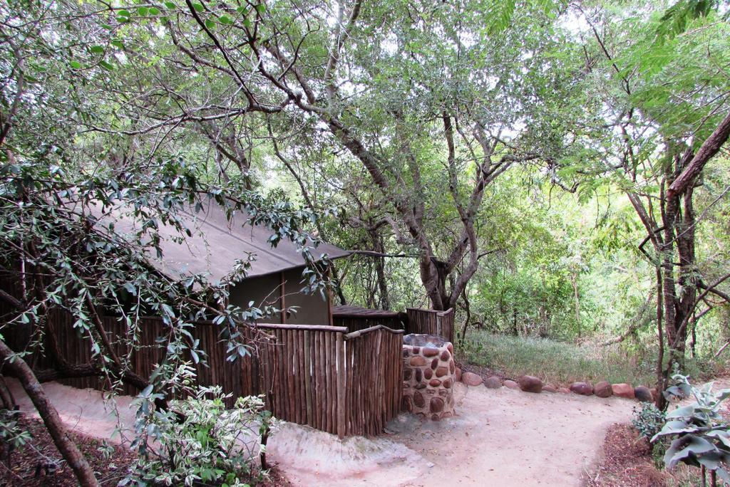 Amanzimlotzi Riverside Bush Camp Hoedspruit Luaran gambar